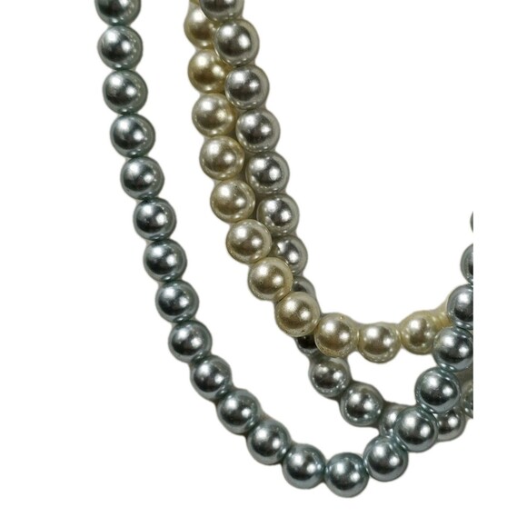 Vintage Japan Faux Pearl 3-Strand Necklace & Clip-On Earrings Set Floral Cluster - Picture 3 of 16